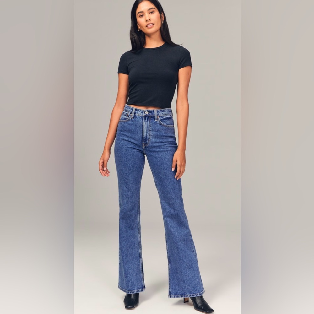 Abercrombie & Fitch Vintage Flare High Rise Jeans with Vent Hem-Short